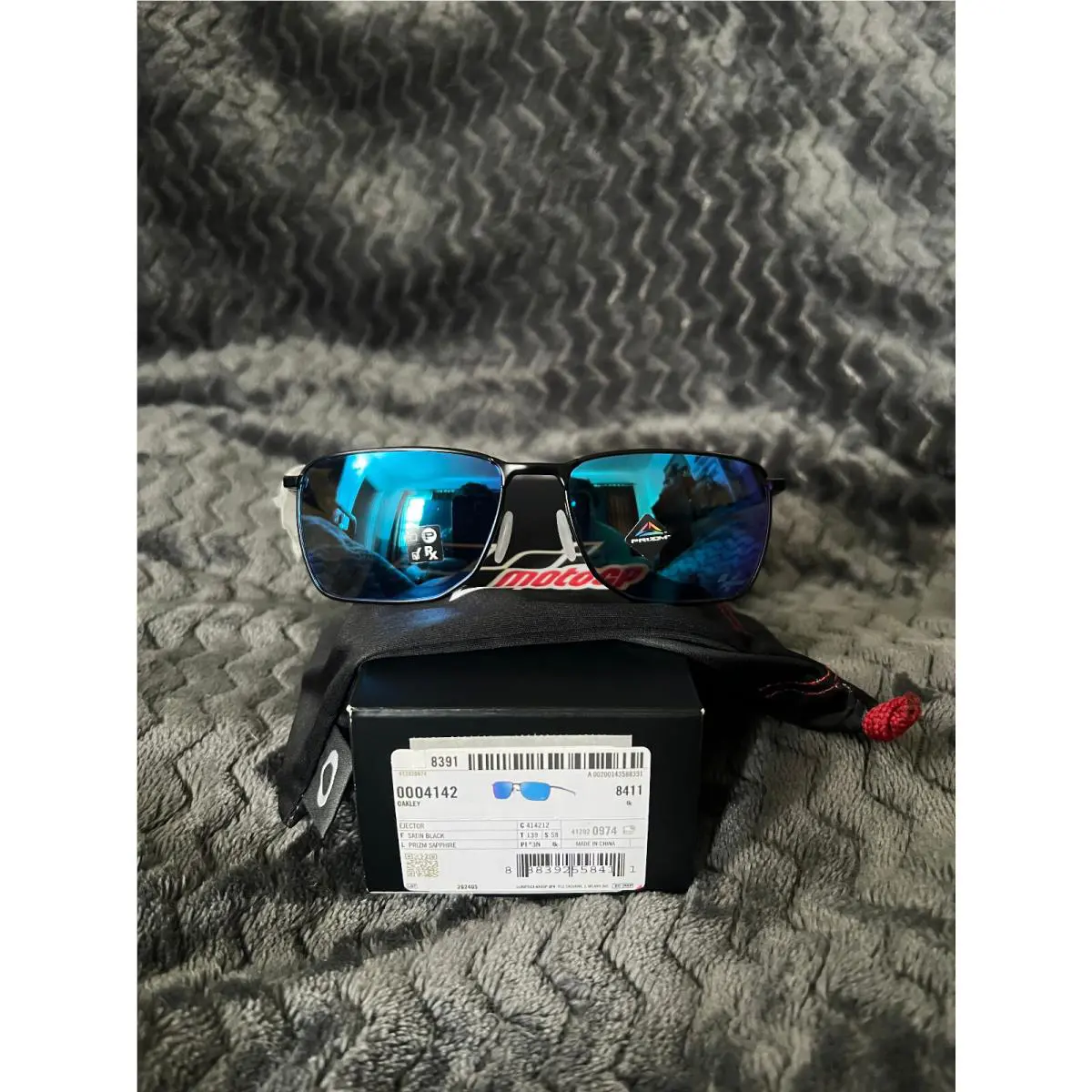 Oakley Ejector Moto GP 004142 Matte Black / Prizm Sapphire Lenses - Frame: MATTE BLACK MOTO GP, Lens: SAPPHIRE