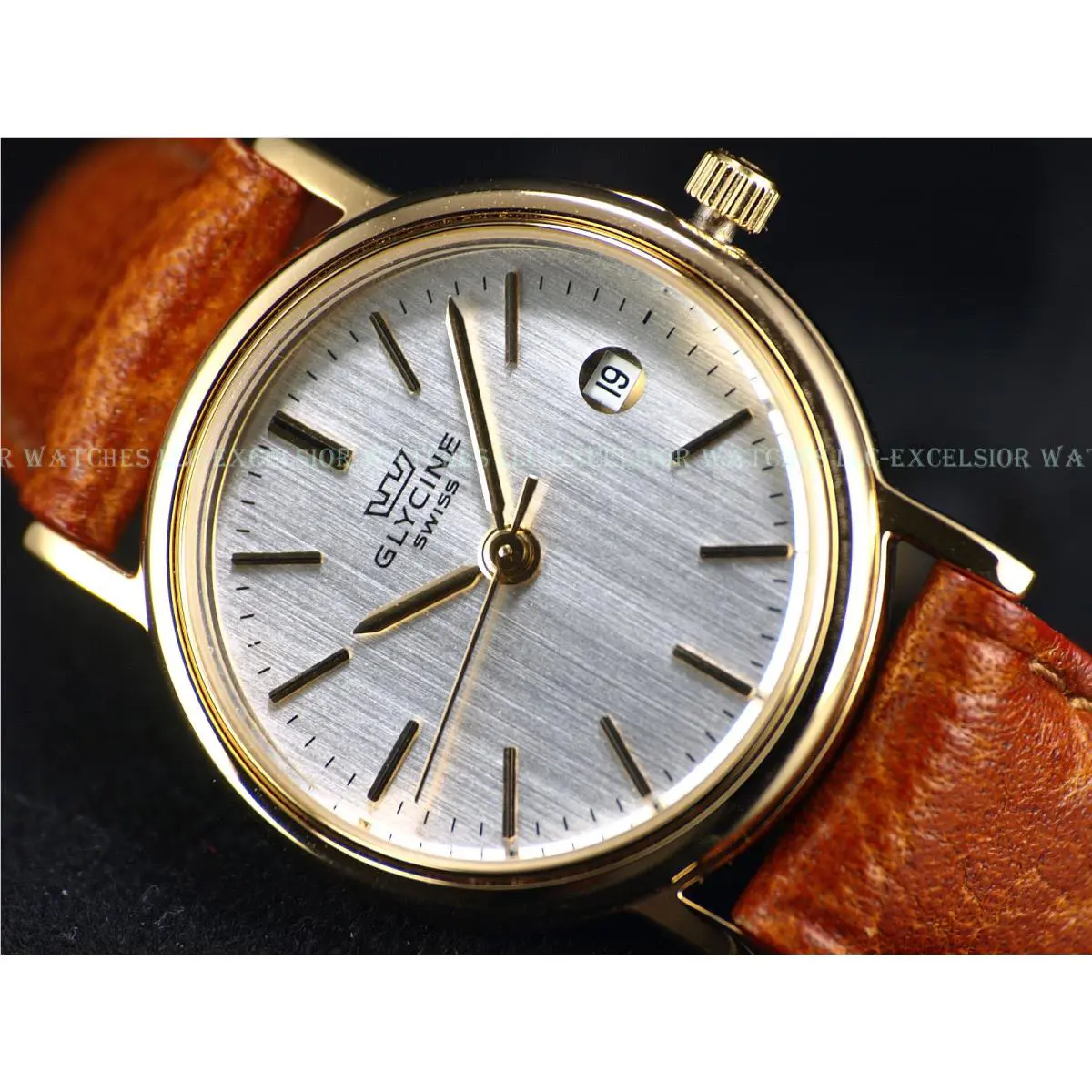 Auth. Dealer  26mm Swiss Made Quartz Gold Tone Silver Dial SS Watch by Glycine