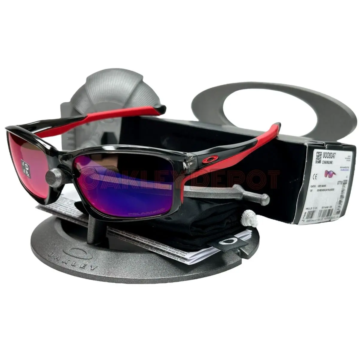 Oakley Chainlink 009247 Grey SMOKE/0o Red Iridium Polarized Sunglasses 44 - Frame: GREY SMOKE, Lens: 0o RED IRIDIUM