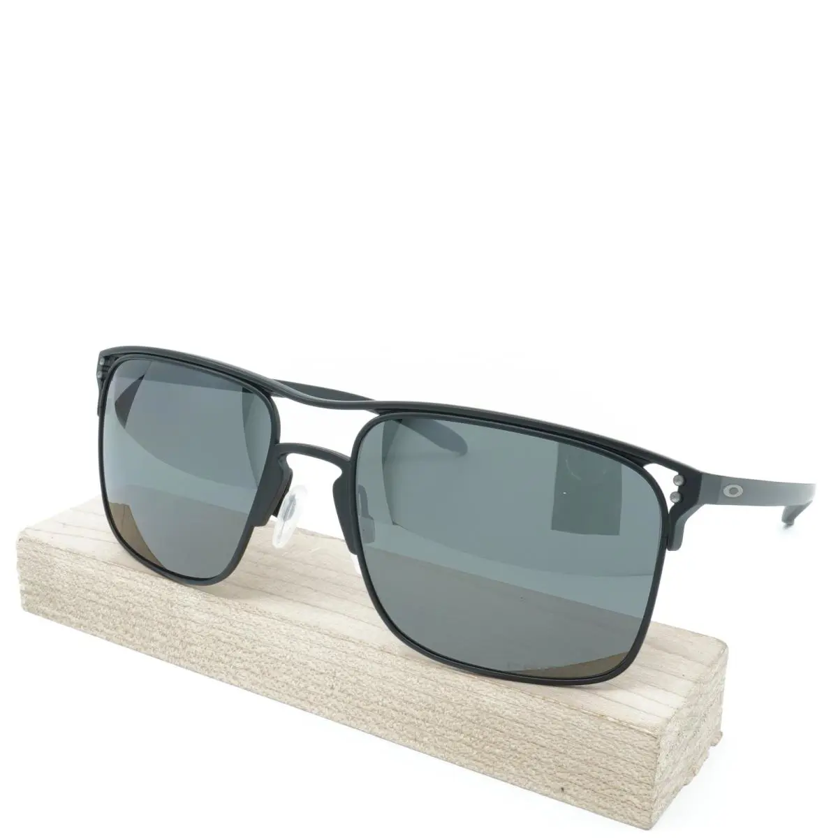 OO6048-02 Mens Oakley Holbrook Polarized Sunglasses - Frame: Black, Lens: Black
