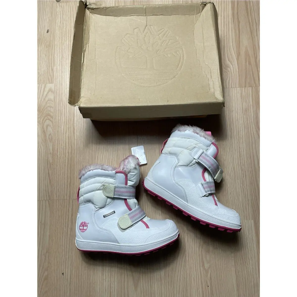 Timberland Snow Stomper Boots White Pink Size 7 Youth Fur Thermolite