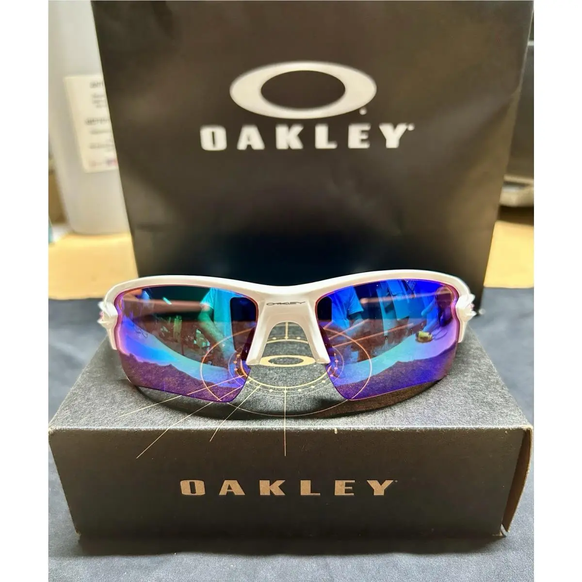 Oakley Flak 2.0 XL Sunglasses White Frame W/prizm Road Lens