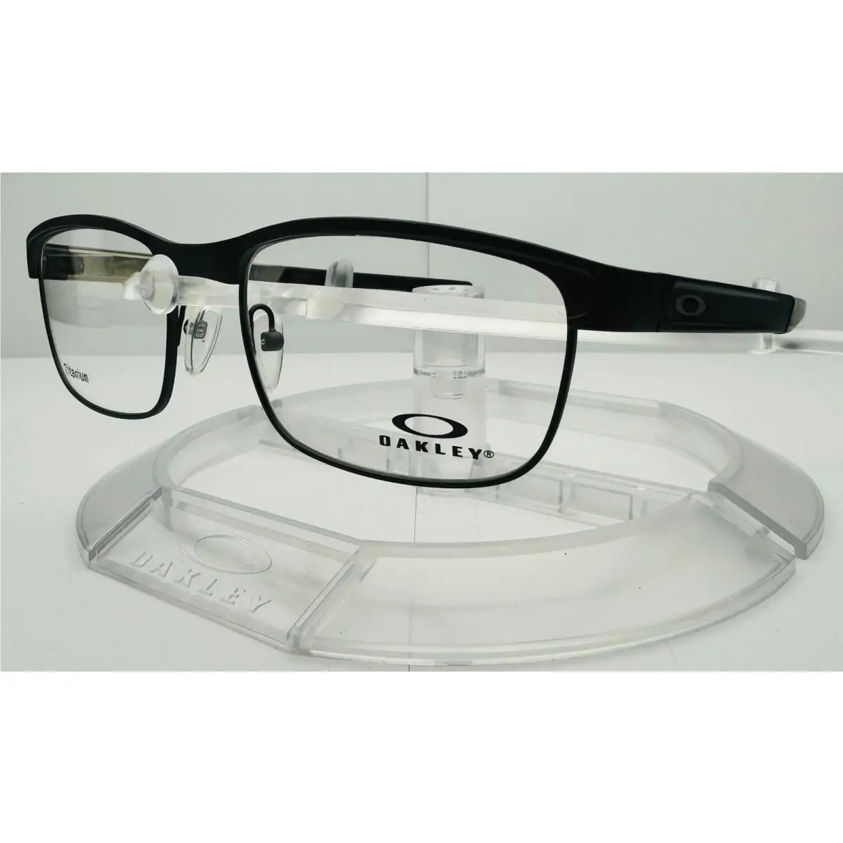 Surface Plate Eyeglasses / Titanium / Satin Lead / OX5132-0654 by Oakley