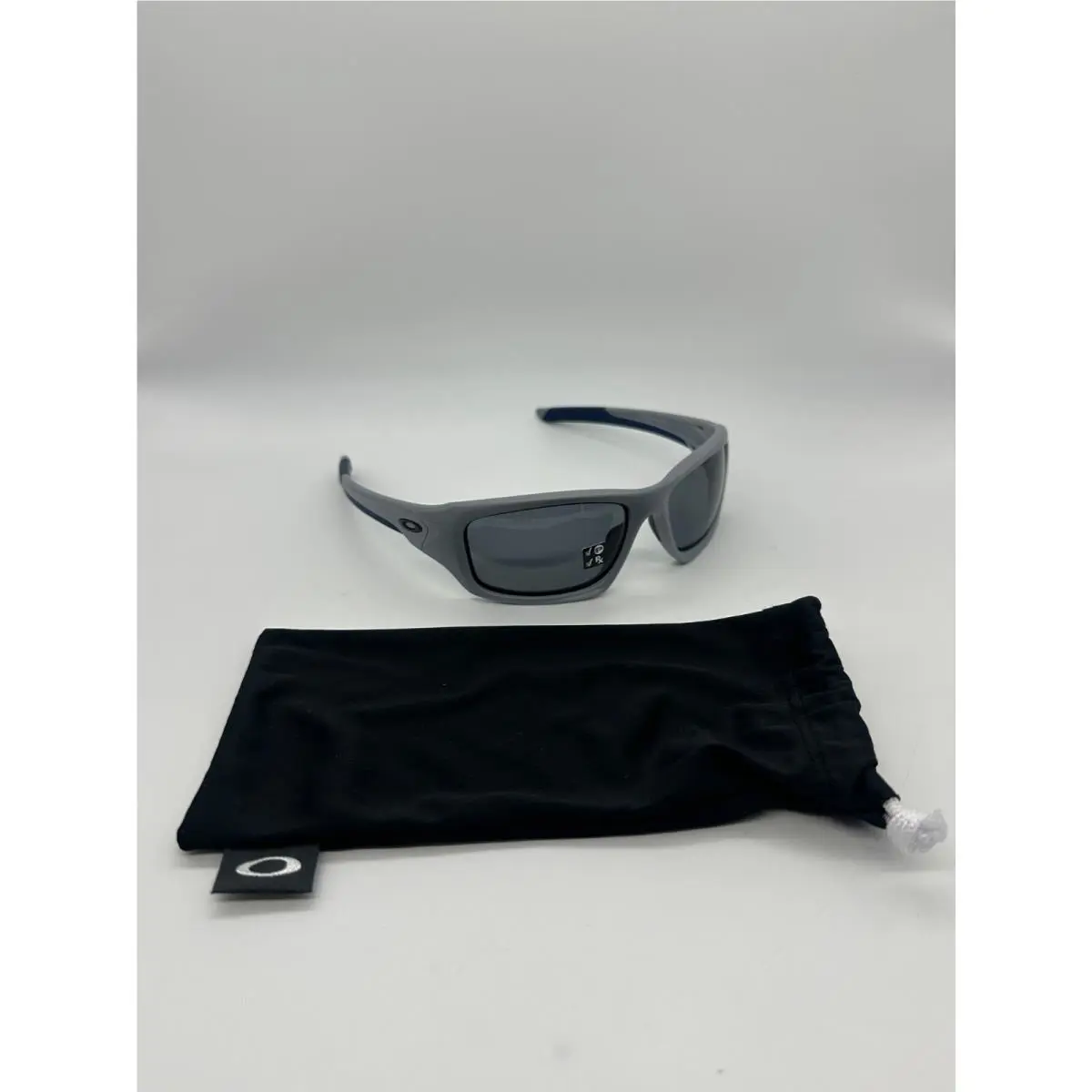 Sunglasses Valve 009236-05 60-16-133 Matte Fog Grey Polarized by Oakley