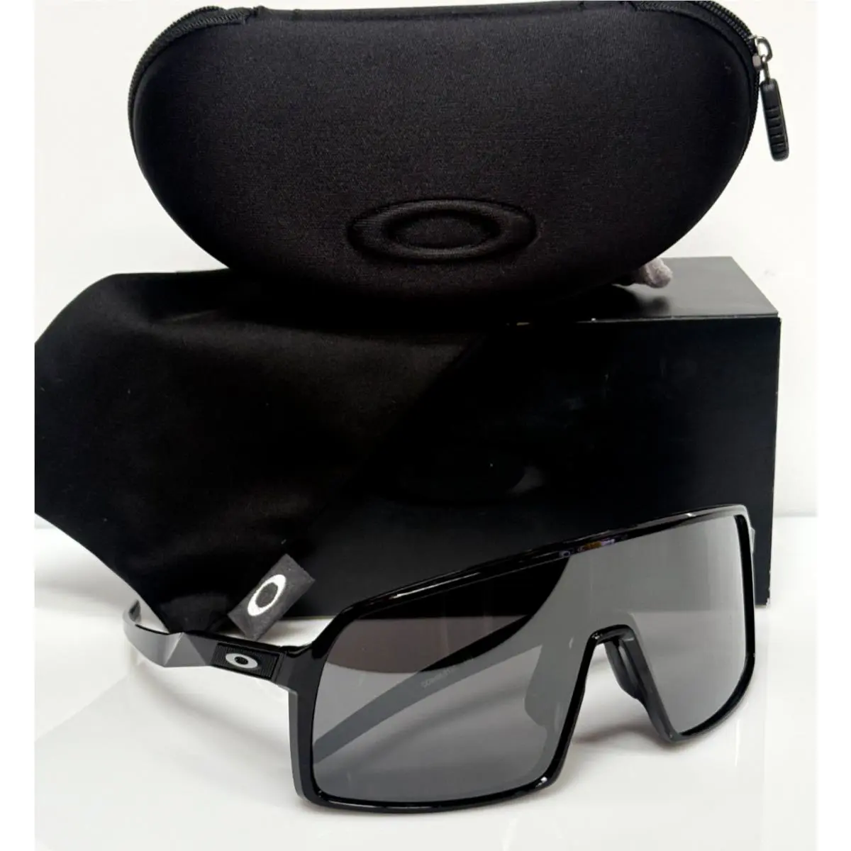 Oakley Sutro Sunglasses Polished Black W/ Prizm Black OO9406 0137