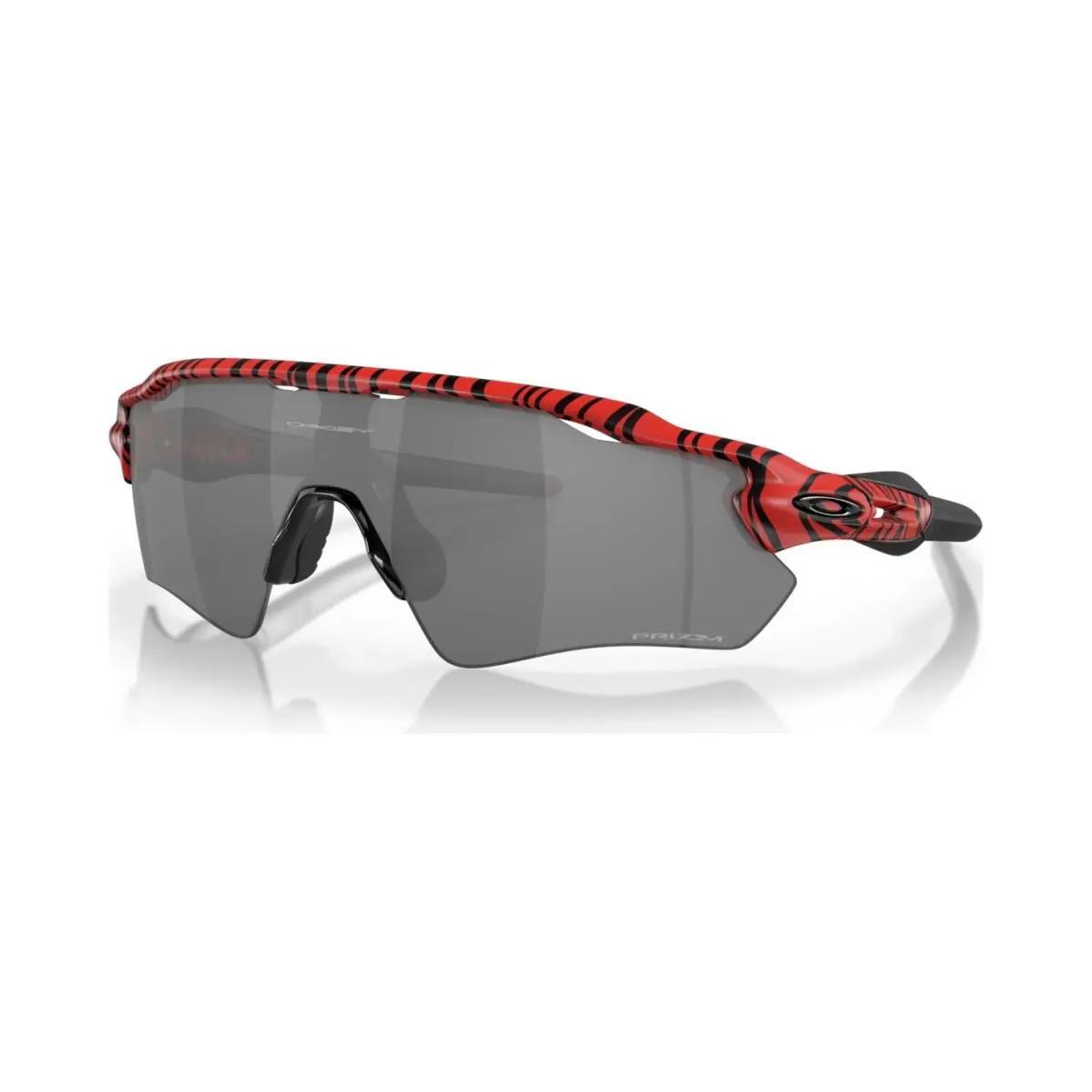 0OO9208-9208-D1-38 Sunglasses Boutique Display by Oakley