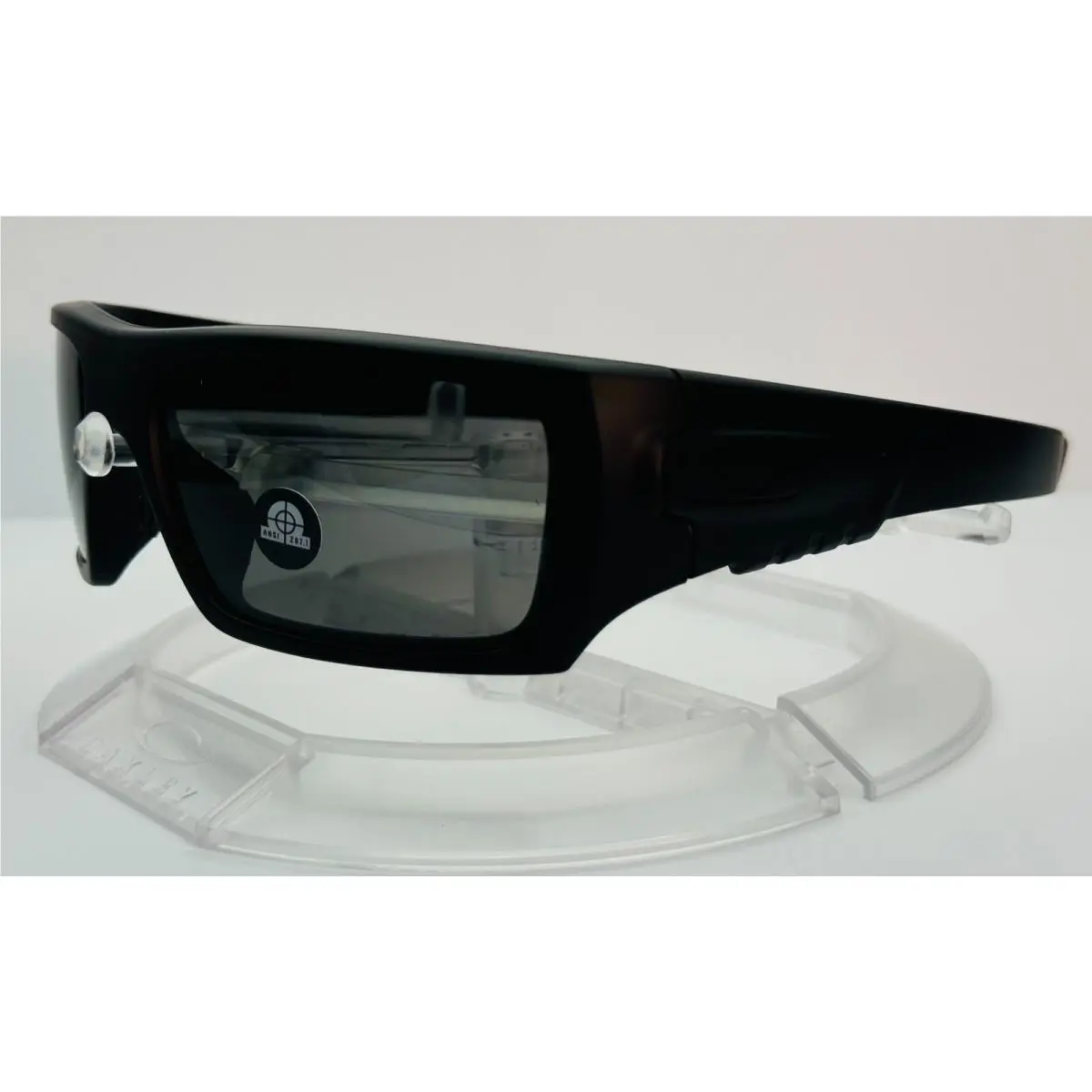 Det Cord Sunglasses / Matte Black / Grey Lens / 009253-06 by Oakley