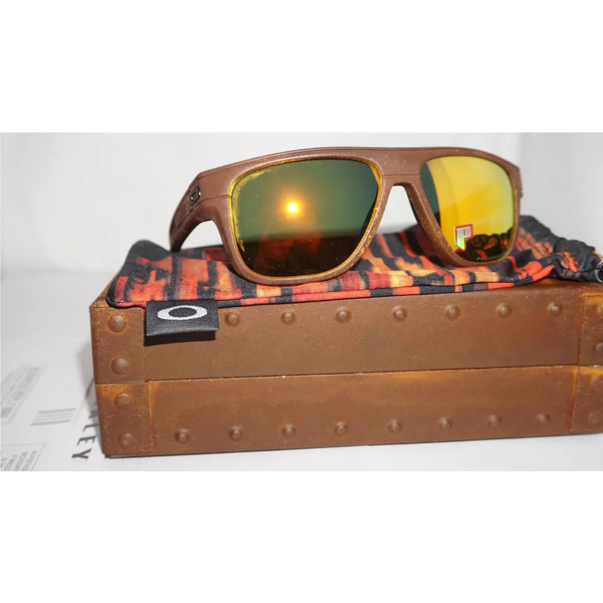 Breadbox Limited Edition Rust Decay Fire Iridium Polarized OO9199-13 by Oakley