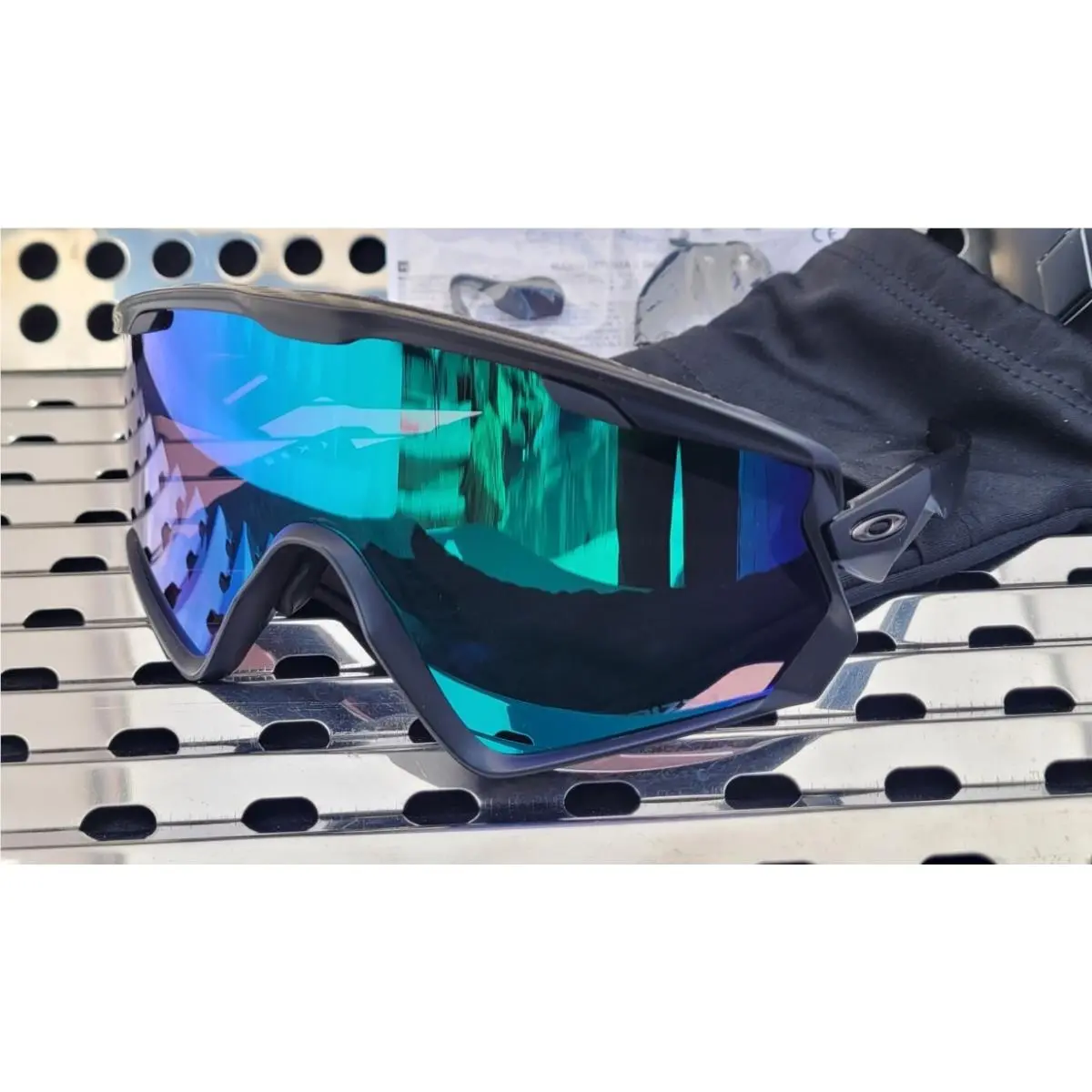 Oakley Wind Jacket 2.0 9418-2845 Sunglasses. Matte Black w/ Prizm Road Jade