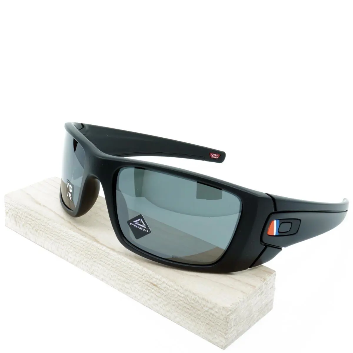 OO9096-L0 Mens Oakley Fuel Cell Polarized Sunglasses - Frame: Black