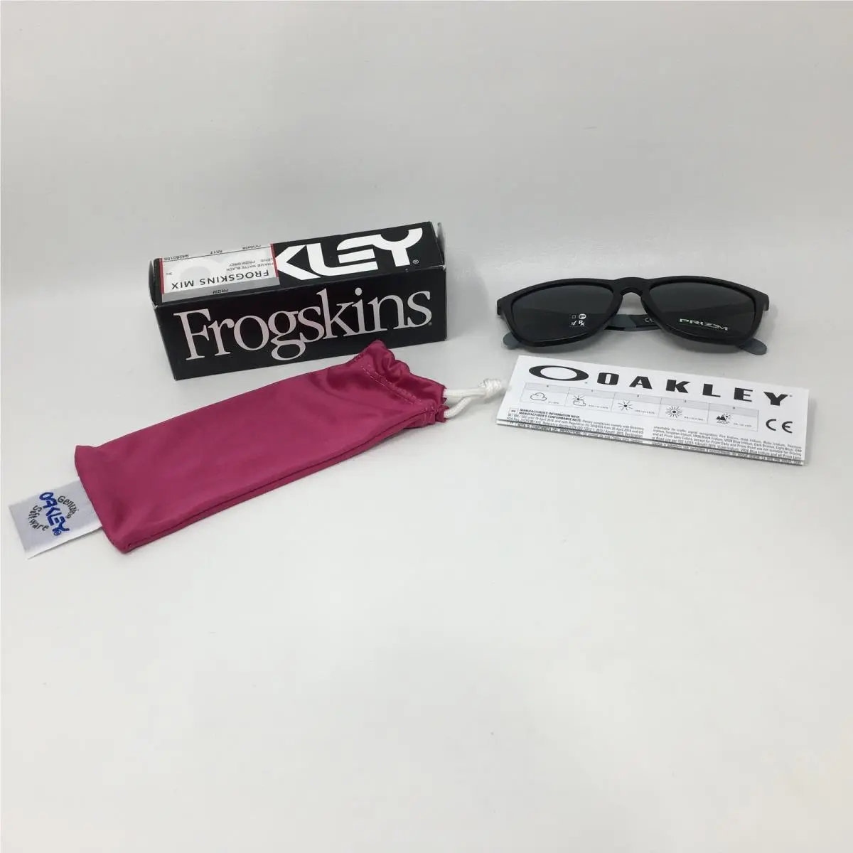 Oakley Frogskins OO9428 Sunglasses Men`s Matte Black/prizm Grey