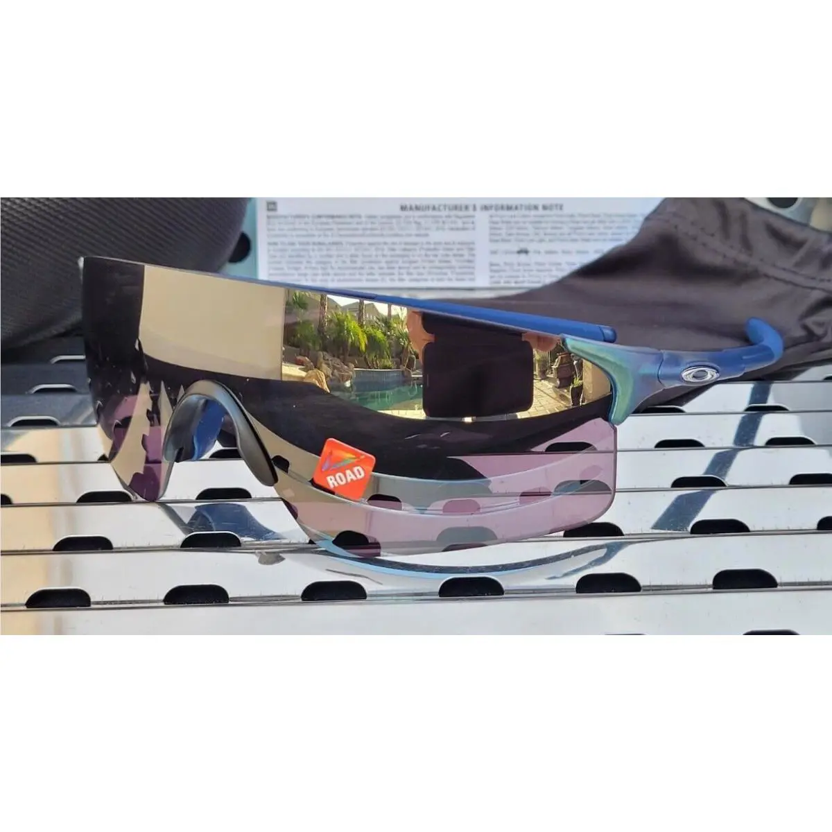 Oakley Evzero Blades 9454-1938 Sunglasses Matte Slvr-blu Shift /prizm Rd Blk