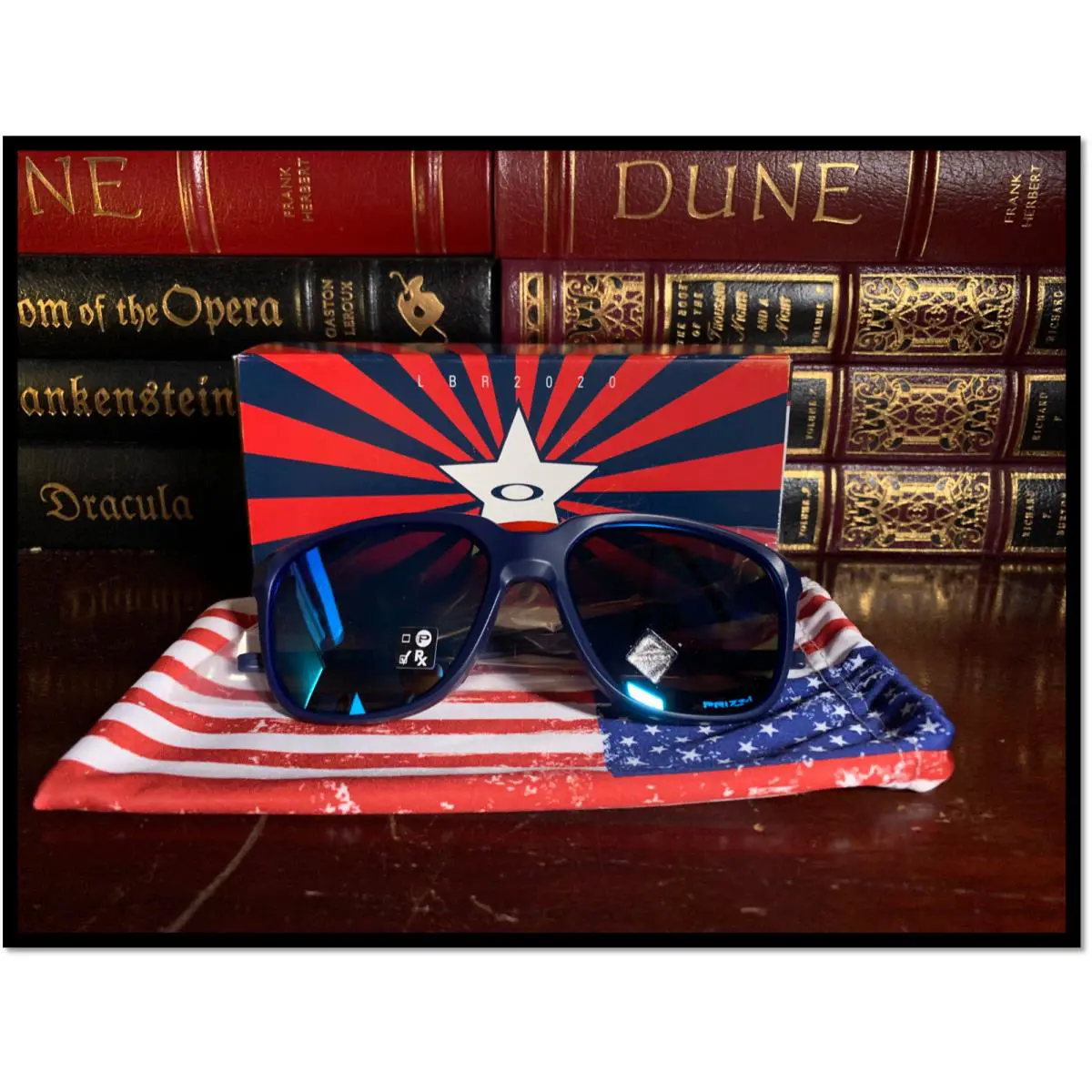 Oakley Anorak Labor Day Matte Navy Sunglasses Prizm Sapphire Limited 1/200 - Frame: Matte Navy Fade, Lens: Sapphire