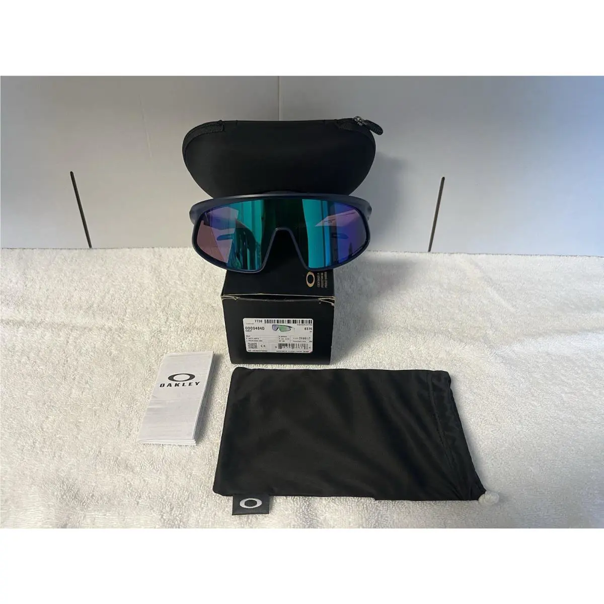 Sunglasses Rslv OO9484 Matte Abyss Shield Frames w/ Prizm Road Jade Lens by Oakley