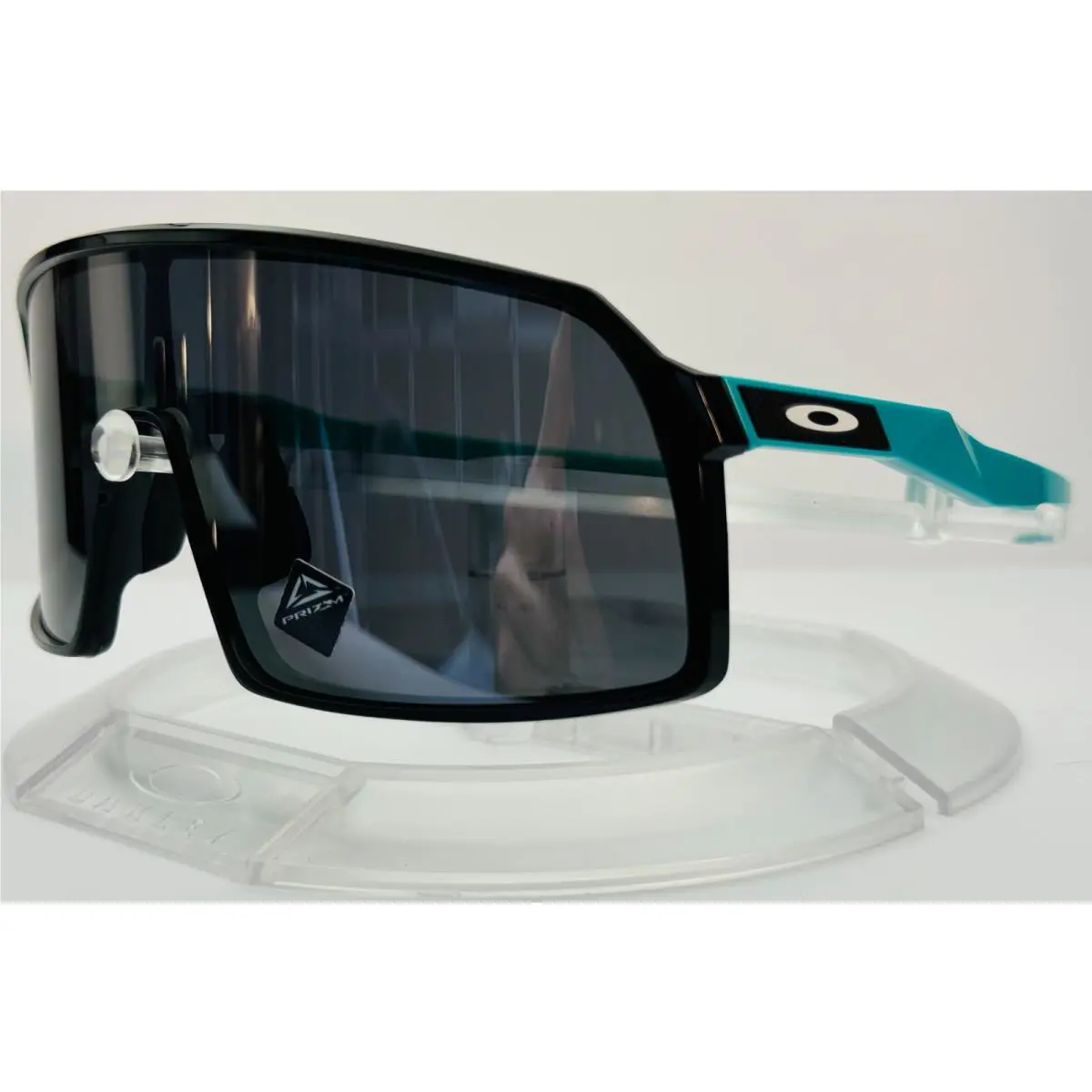 Oakley Sutro Sunglasses / Polished Black / Teal / Prizm Black / 009406-32