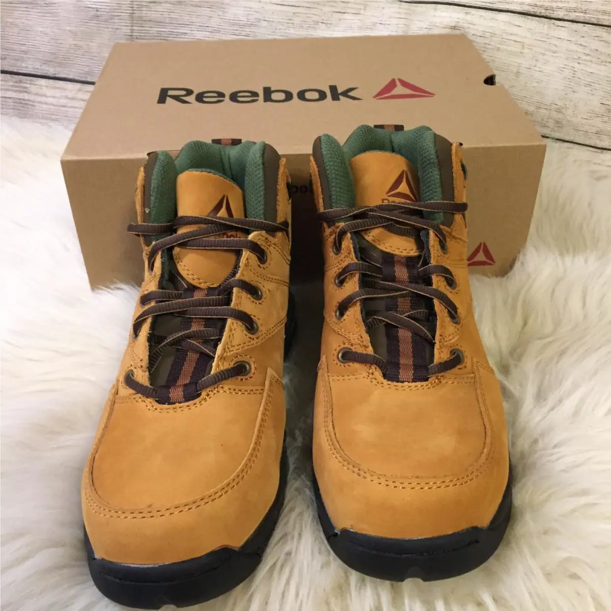 Reebok shoes - 738893_1536953 - 738893_1536953 - Brown (UPC: 690774152076) 0