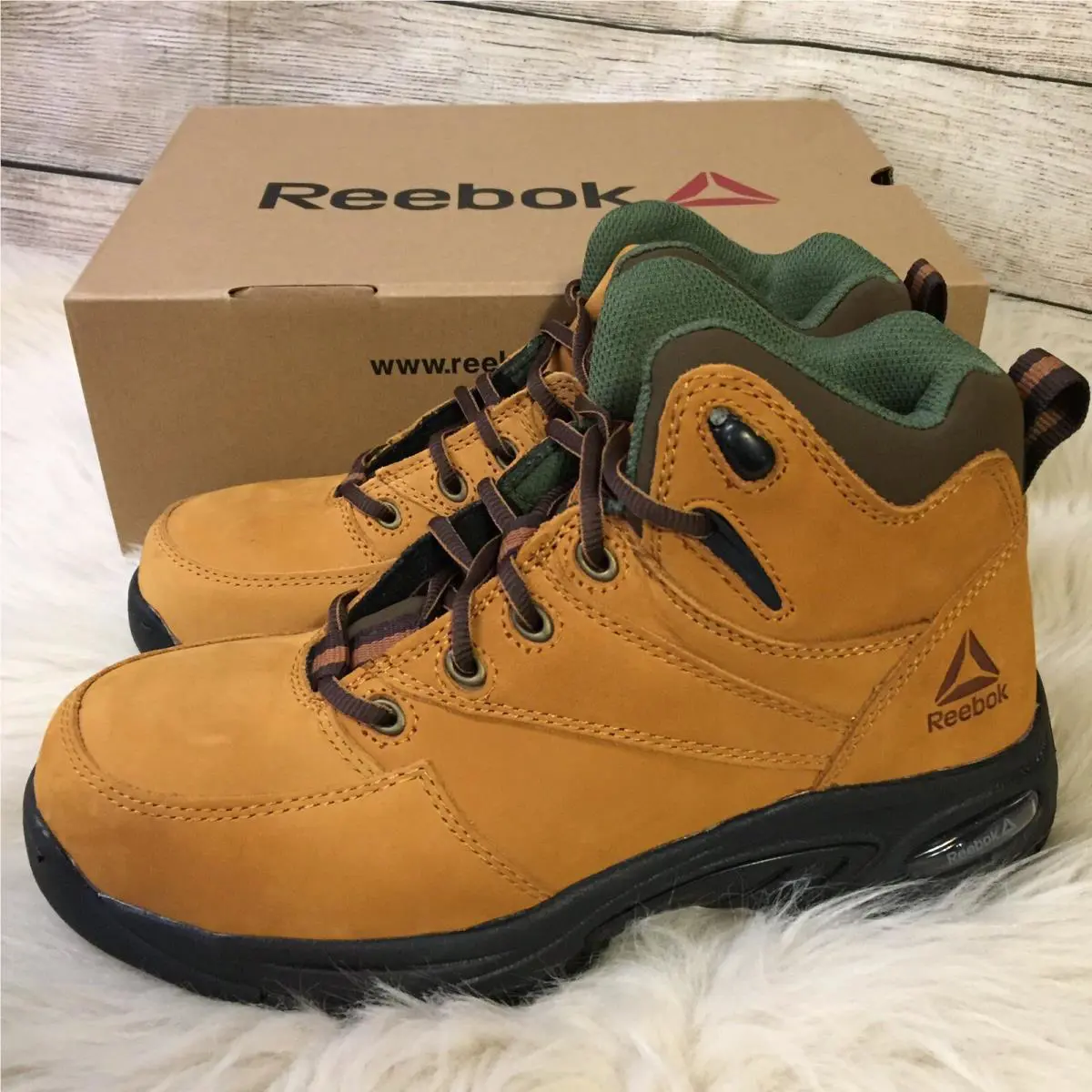 Reebok shoes - 738893_1536953 - 738893_1536953 - Brown (UPC: 690774152076) 1