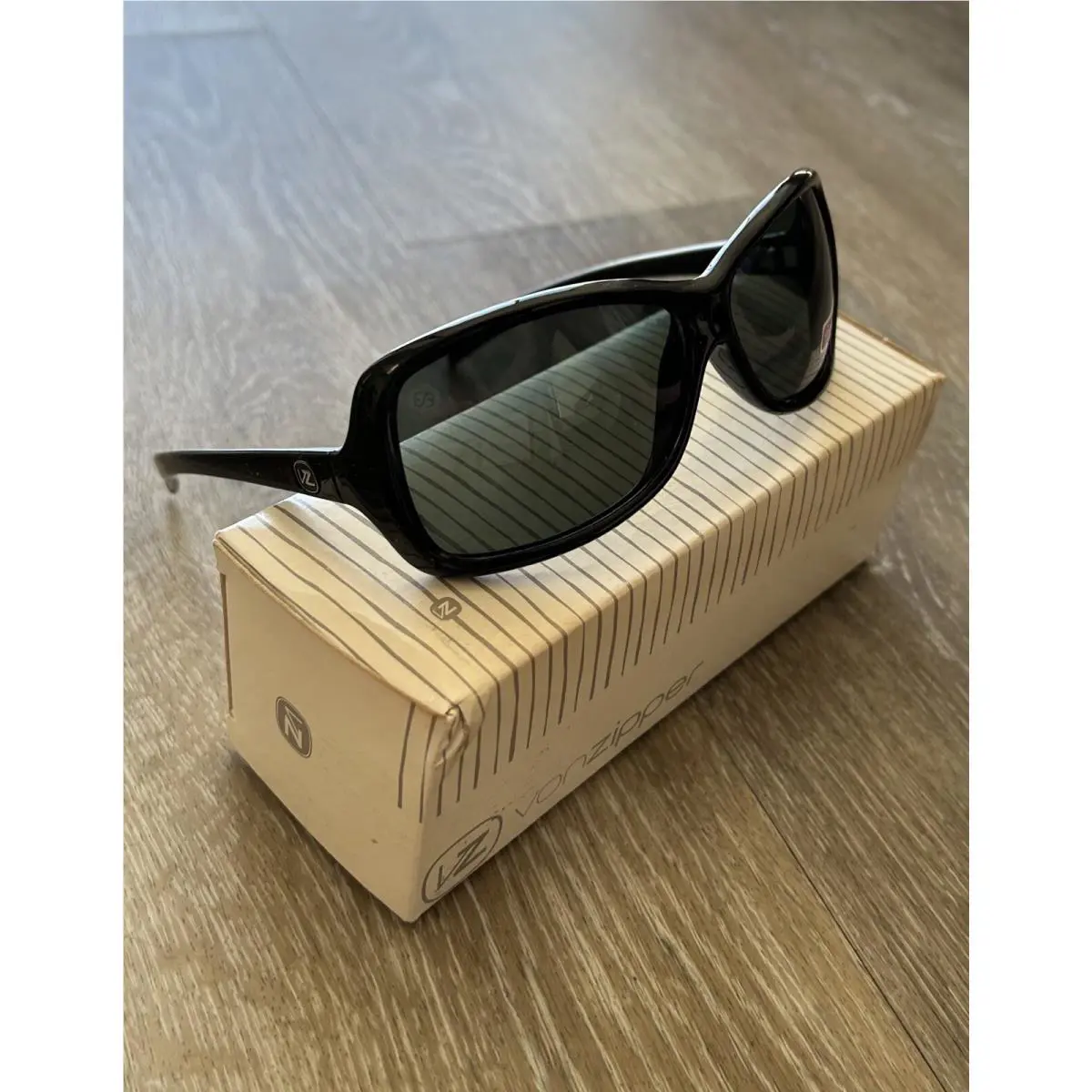 Von Zipper Glue Longboard Snow Golf Sup MX Surf Sunglasses Roxy Sticker