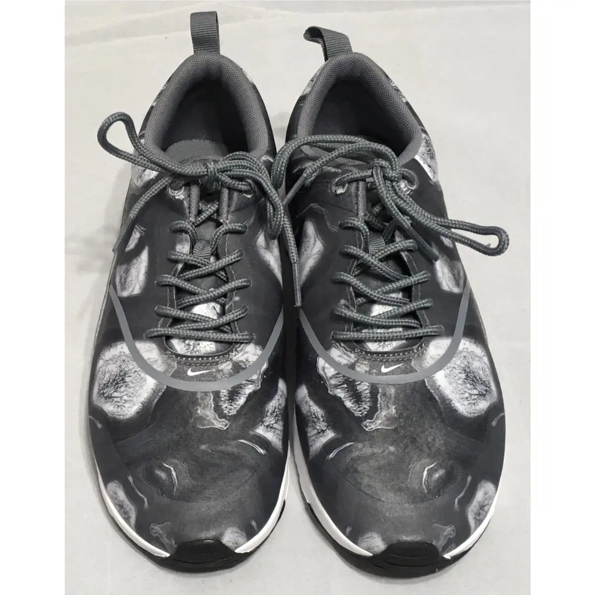 Nike shoes - Black / Wolf Gray 8