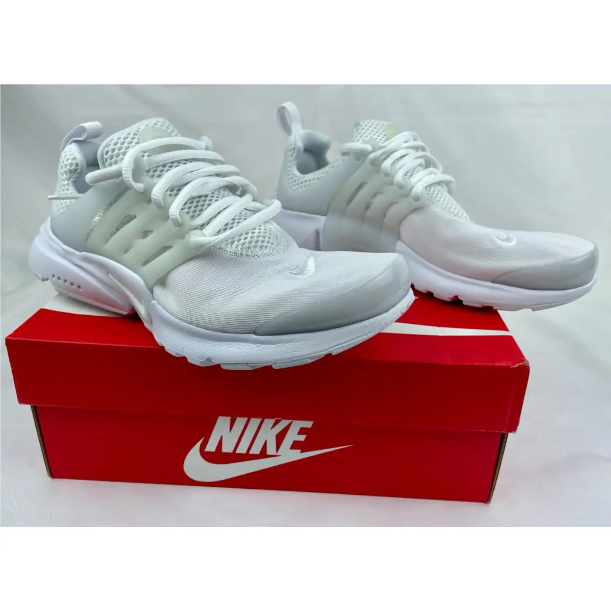 Nike shoes - White 8
