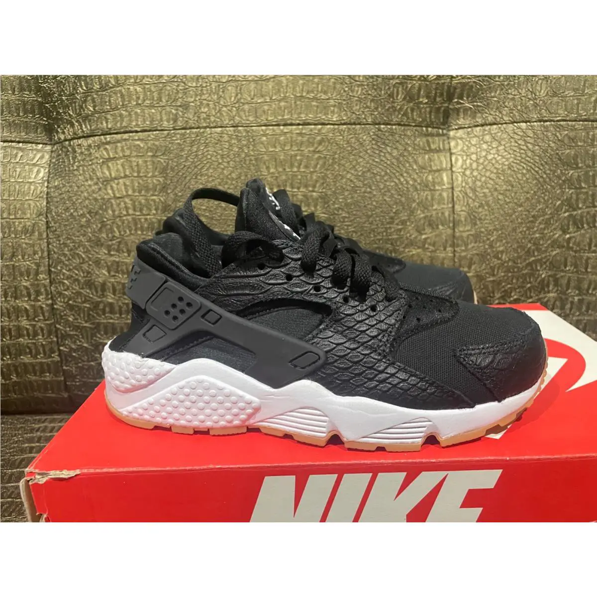 Nike shoes - Air Huarache Run SE - Air Huarache Run - Black 4