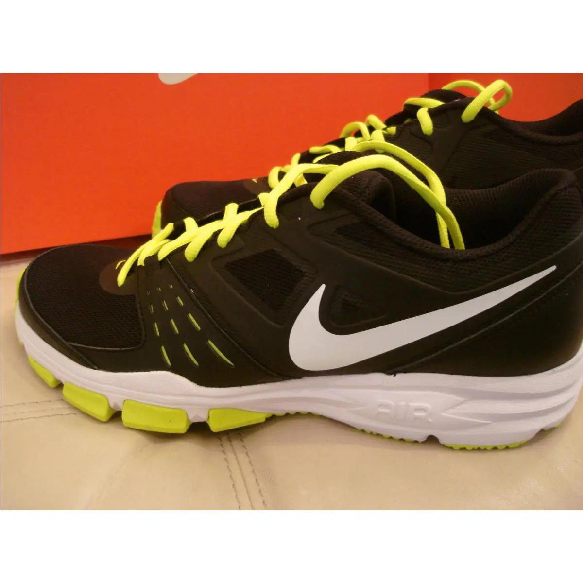 Nike shoes - Black 2