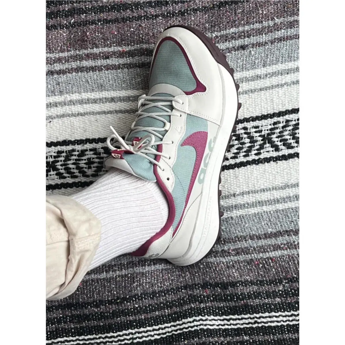 Nike shoes - Nike ACG Lowcate - ACG Lowcate - DX2256-300 - Mica Green Rosewood/Light Bone 0