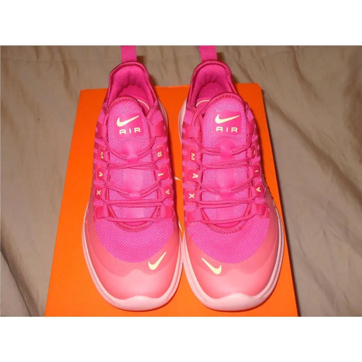 Nike shoes Air Max Axis - Pinks Yellow White 0