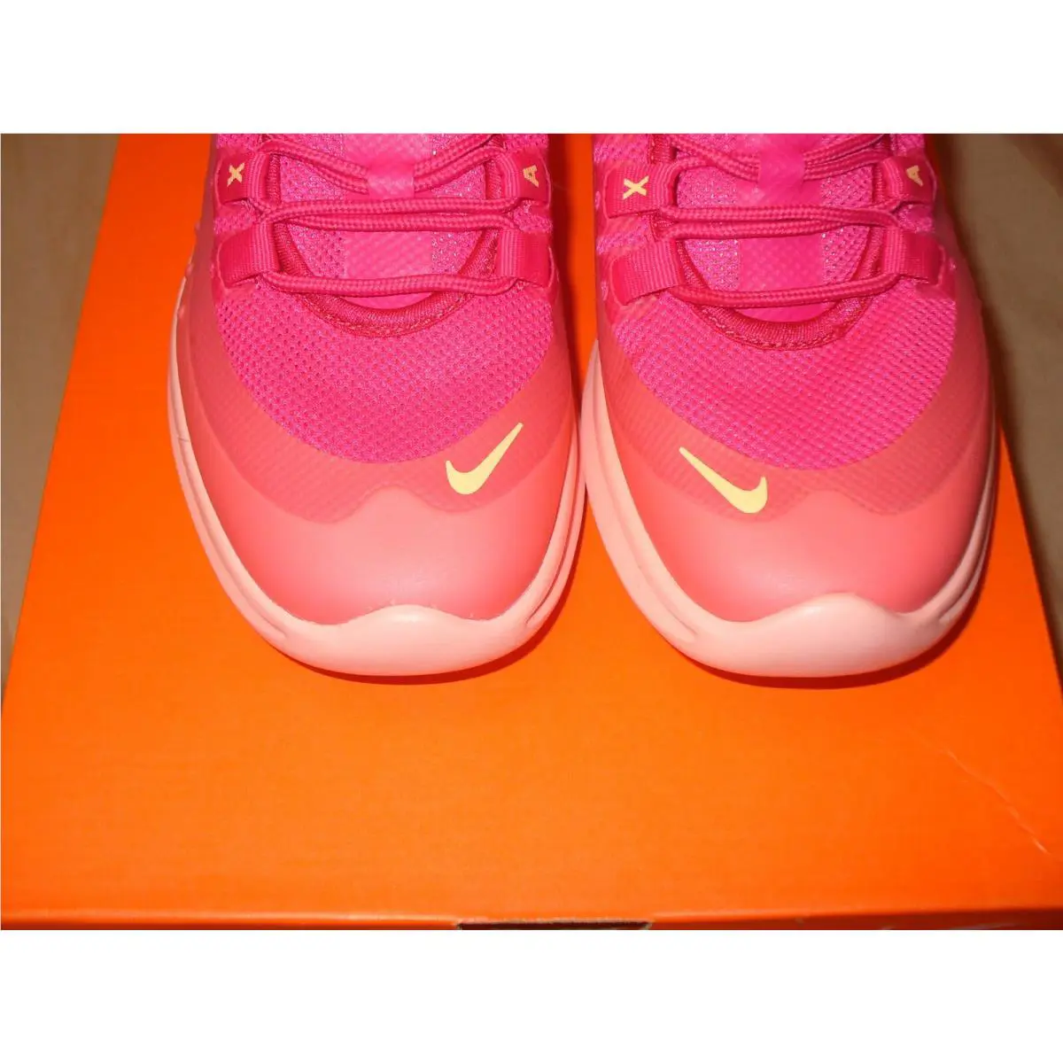 Nike shoes Air Max Axis - Pinks Yellow White 1