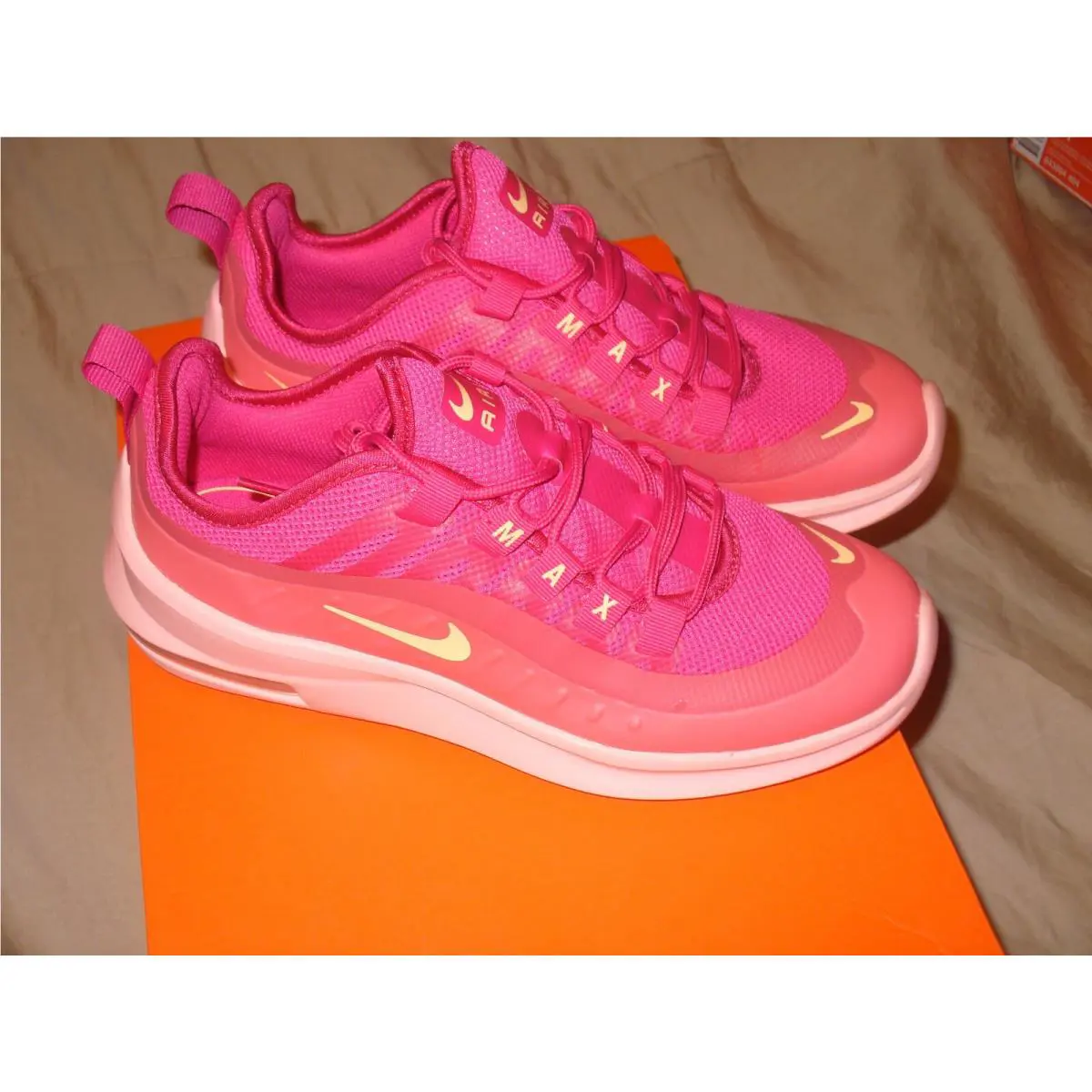 Nike shoes Air Max Axis - Pinks Yellow White 11