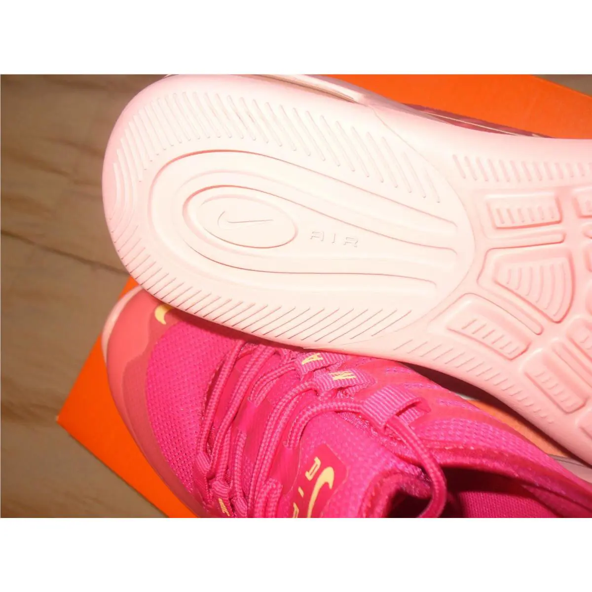 Nike shoes Air Max Axis - Pinks Yellow White 20