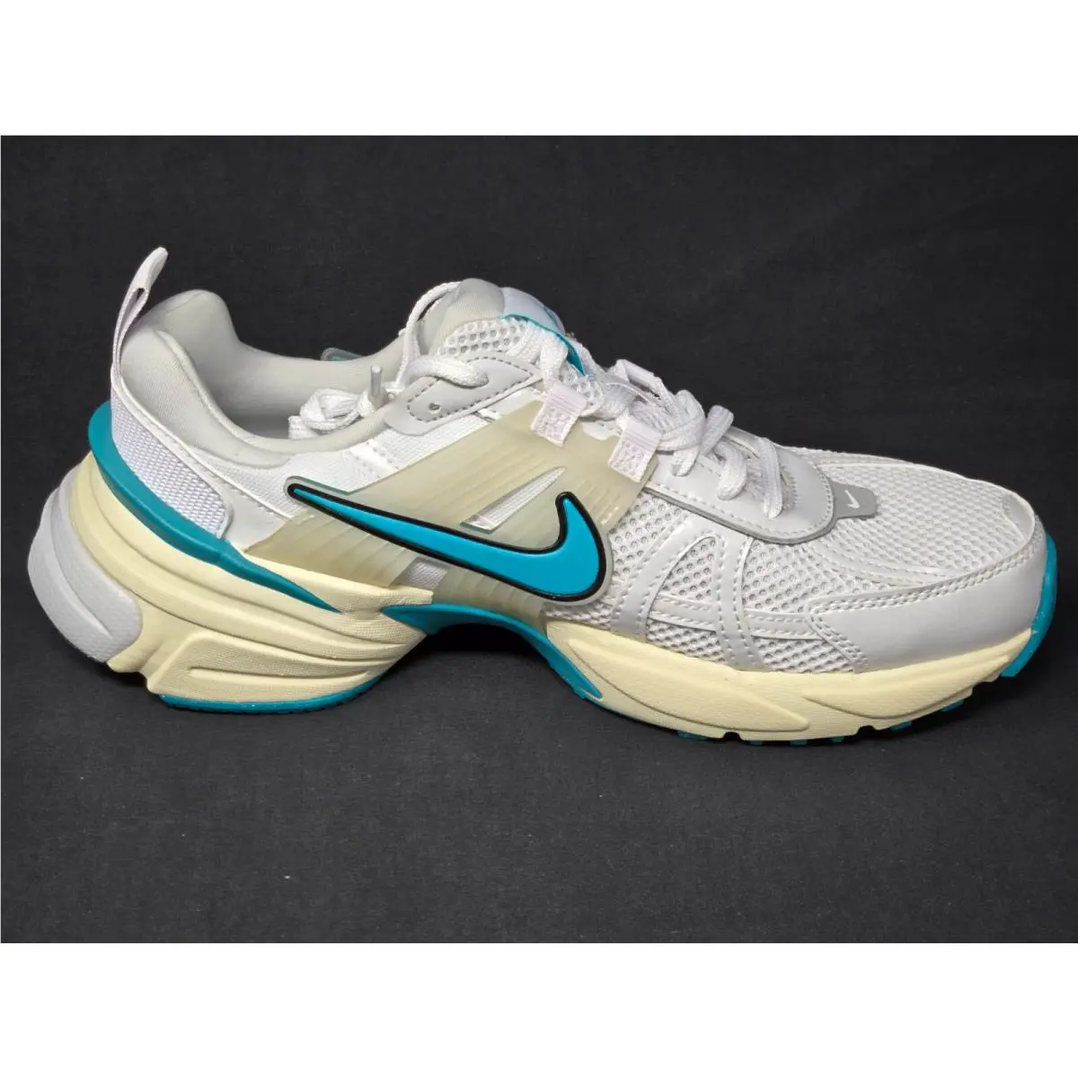 Nike shoes - Nike V2K Run - Run - Fd0736-105 - White 3