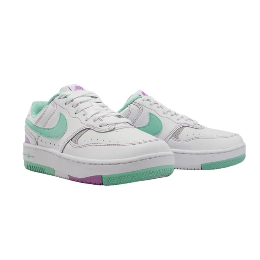 Nike shoes  - White/Emerald Rise 0