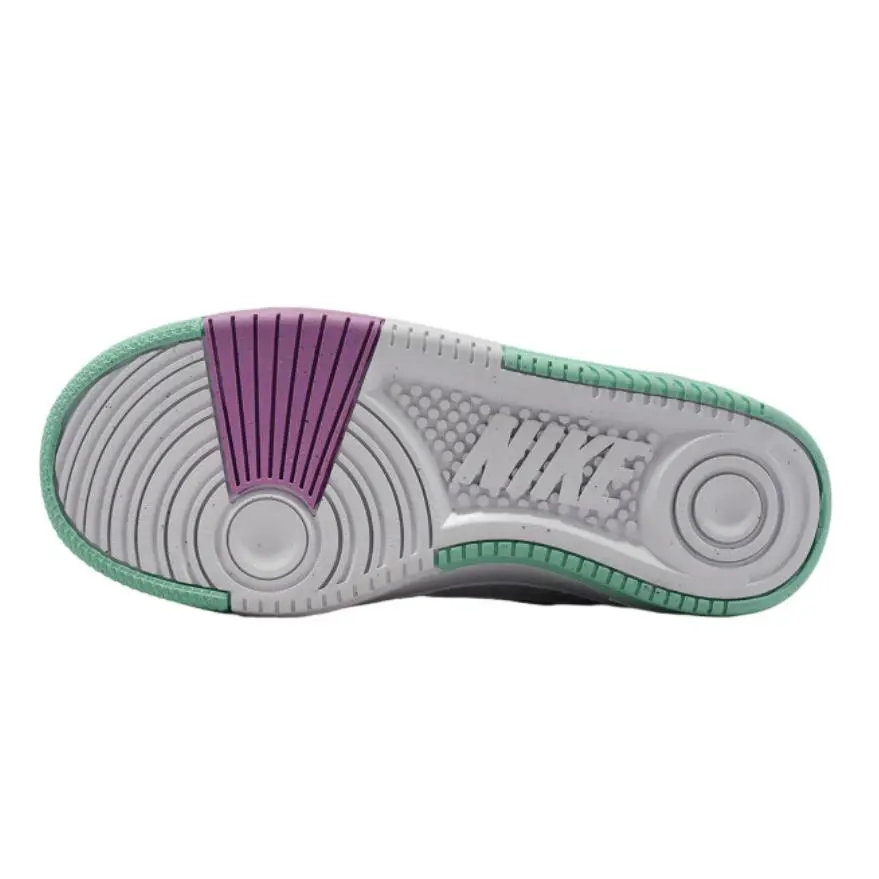 Nike shoes  - White/Emerald Rise 7