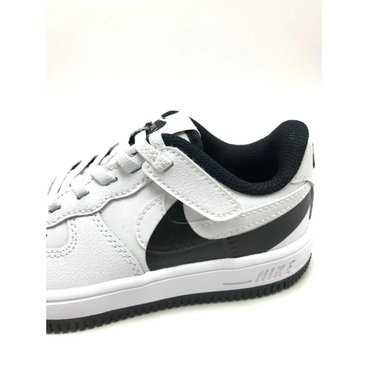 Nike shoes - Nike Air Force 1 LV8 - White 6