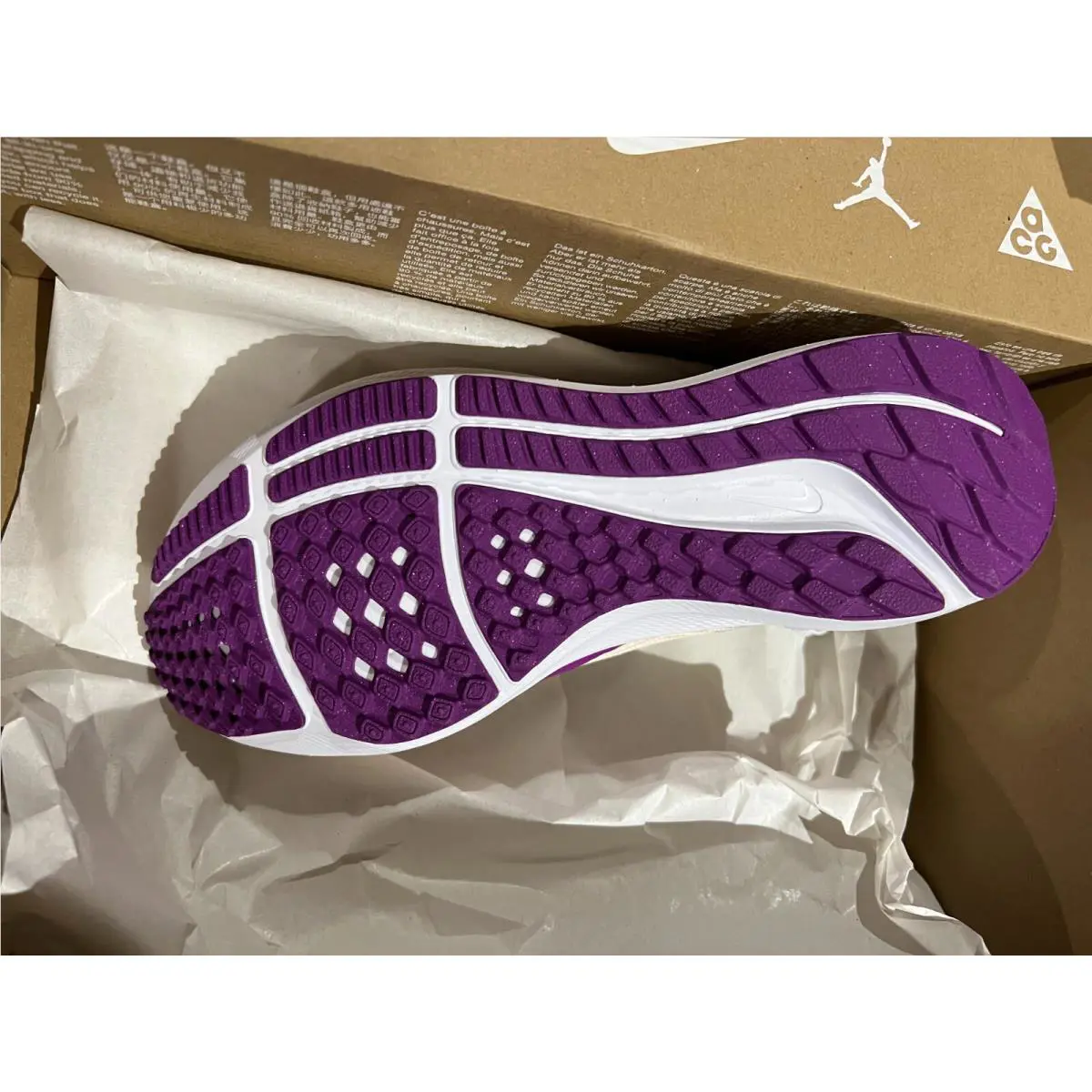 Nike shoes - DV3854 - DV3854 - GUAVA ICE/VIVID PURPLE 5