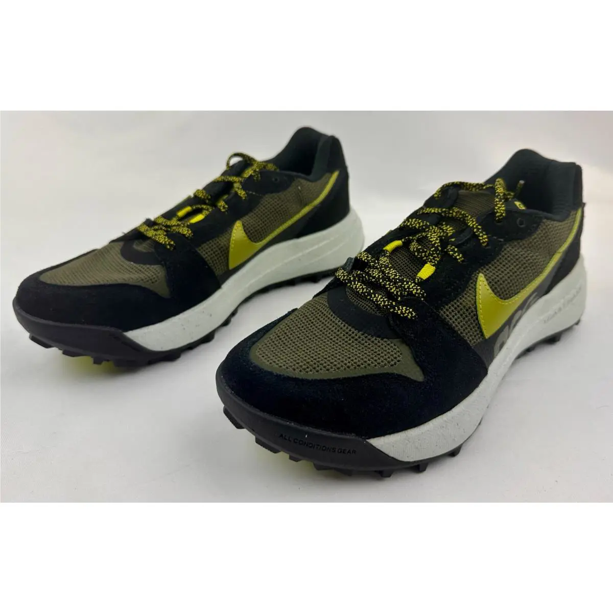 Nike shoes - Nike ACG Lowcate - ACG Lowcate - DM8019-300 - Multicolor 4