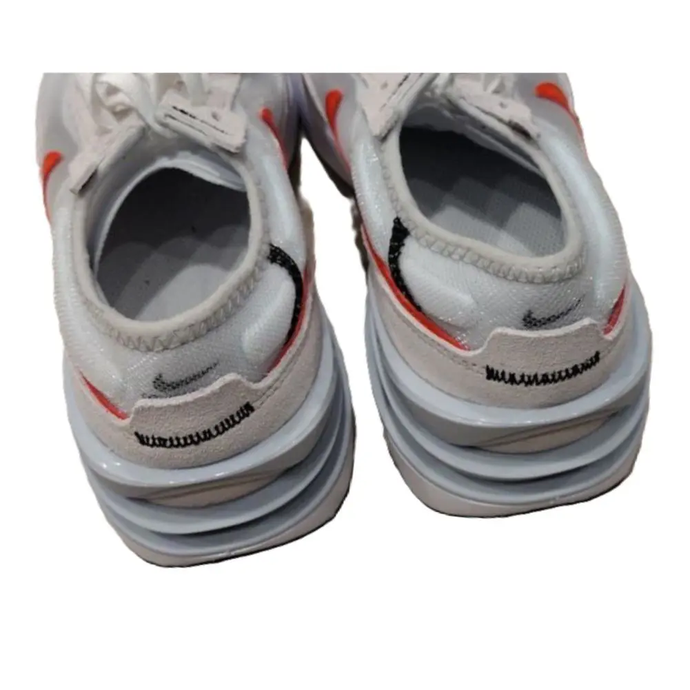 Nike shoes - Coconut Milk/Bright Crimson 5