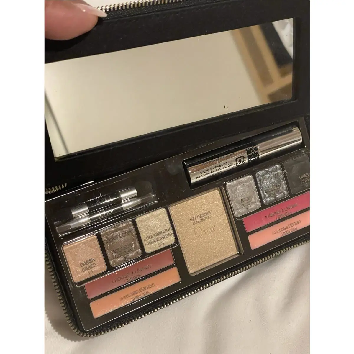 Dior Holiday Couture Holiday Palette Collection 24 All In One 6T04