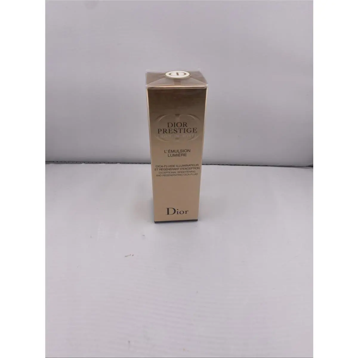 Christian Dior Prestige Light-in-white L`émulsion Lumière 1.7oz