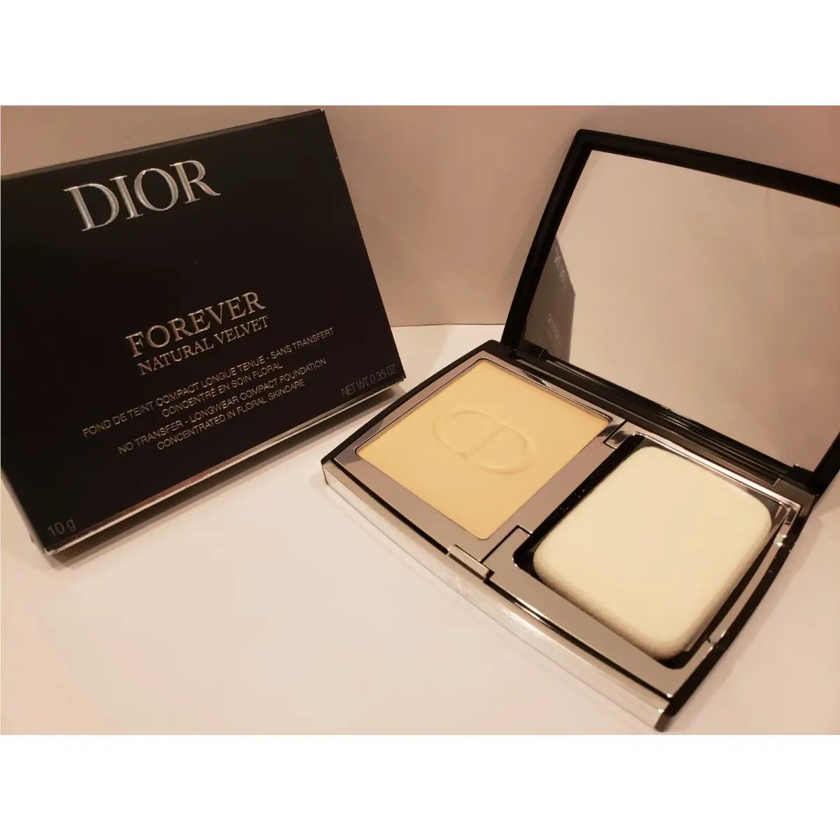 Dior Forever Natural Velvet Longwear Compact Matte Foundation 2W Warm 0.35Oz