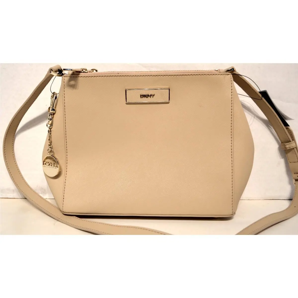 Dkny Saffiano Leather W/zip Crossbody Shoulder Bag Handbag