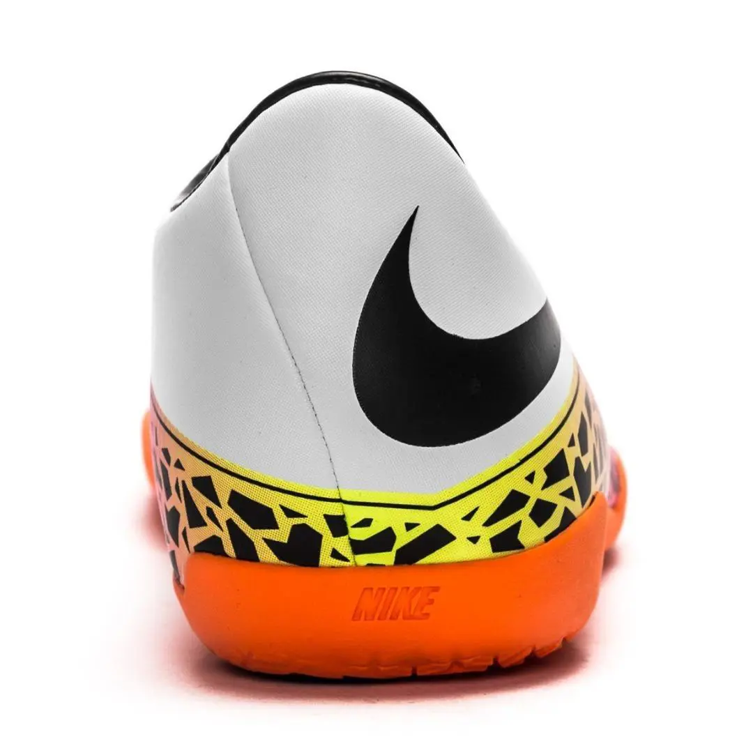 Nike shoes - White/Black/Volt/Total Orange 4