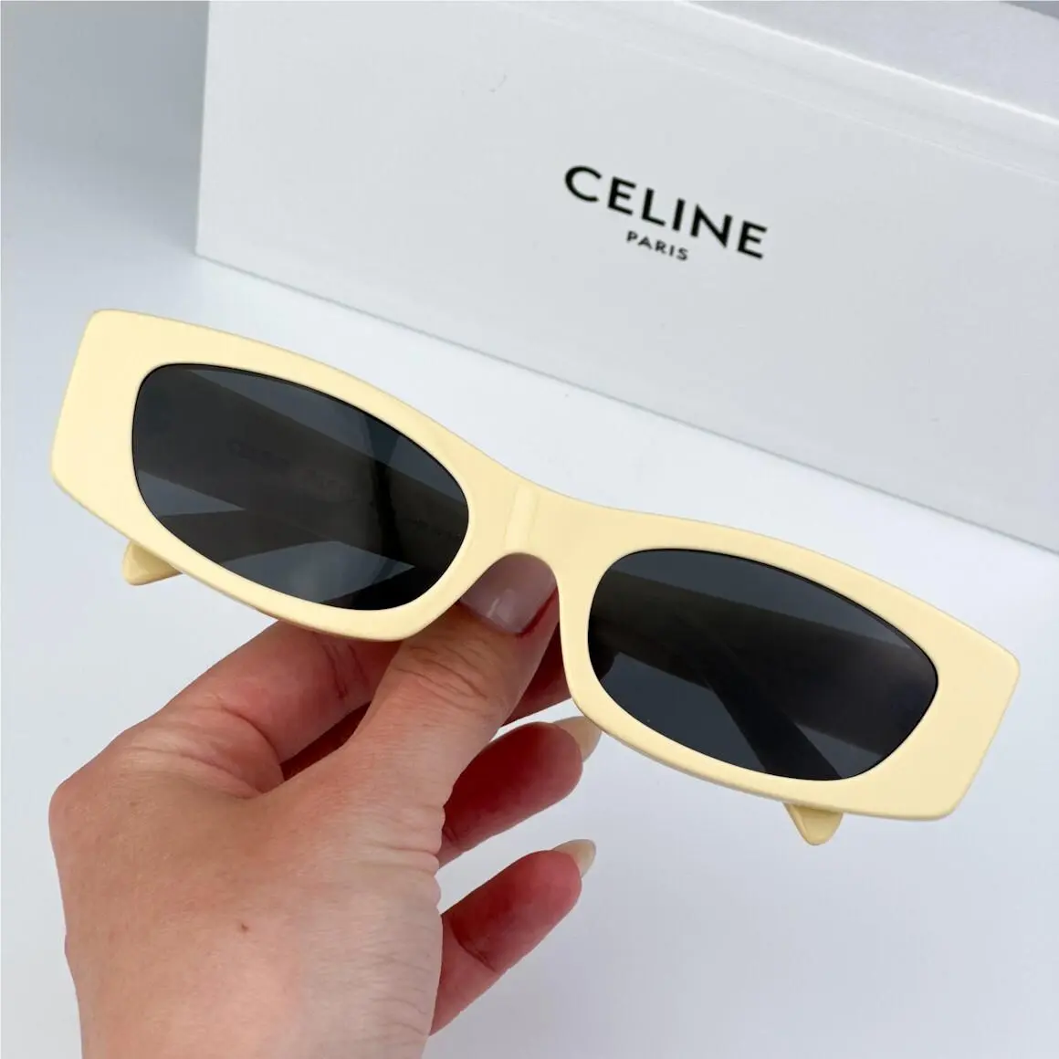 Celine Women Sunglasses Butter Beige Dark Smoke Geometric CL40245U 39A