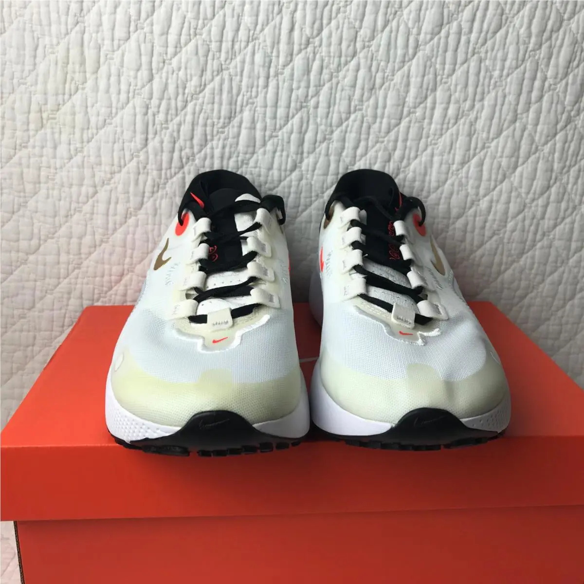 Nike shoes - Nike React Escape - React Escape - CV3817-103 - summit white/ metallic gold coin 3
