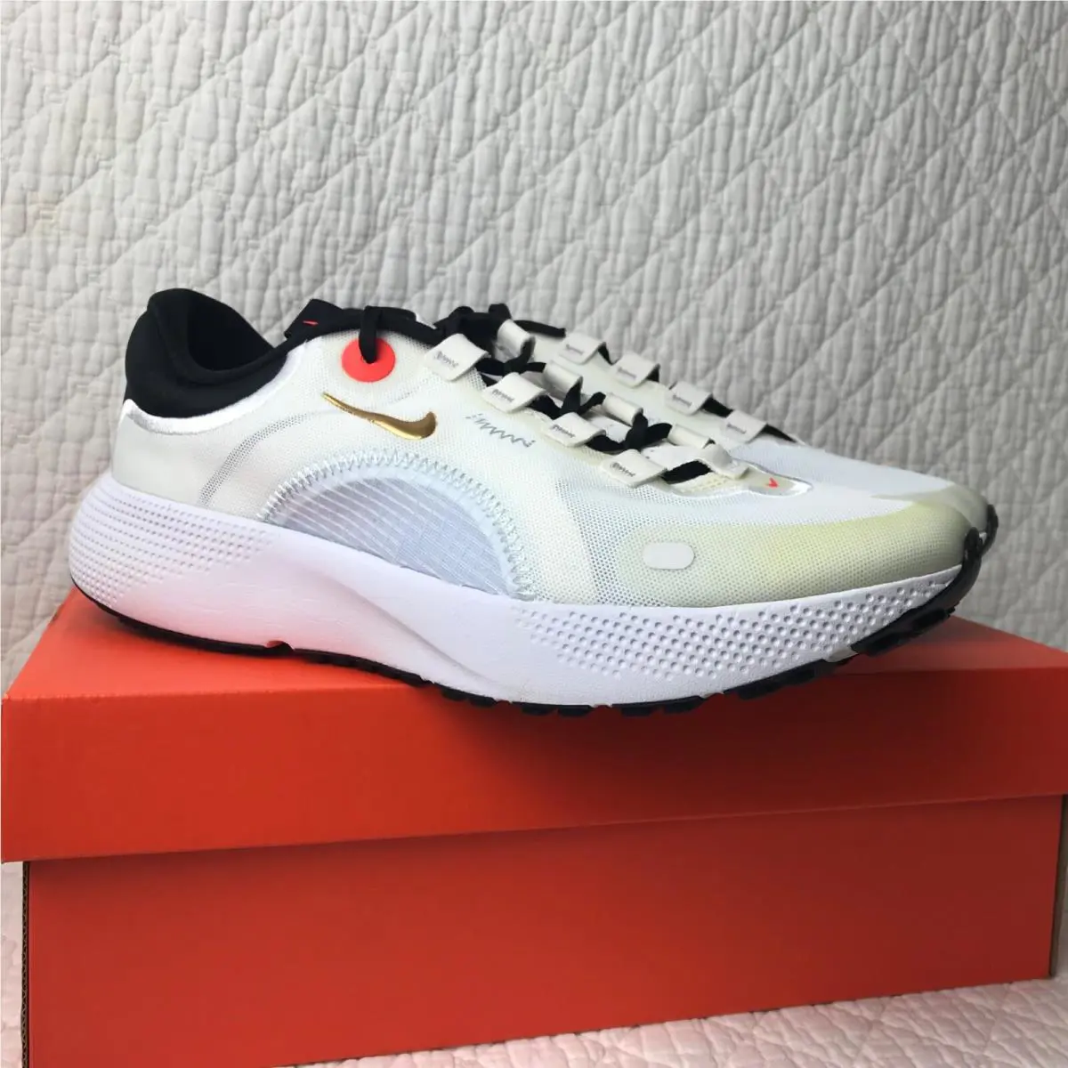 Nike shoes - Nike React Escape - React Escape - CV3817-103 - summit white/ metallic gold coin 7