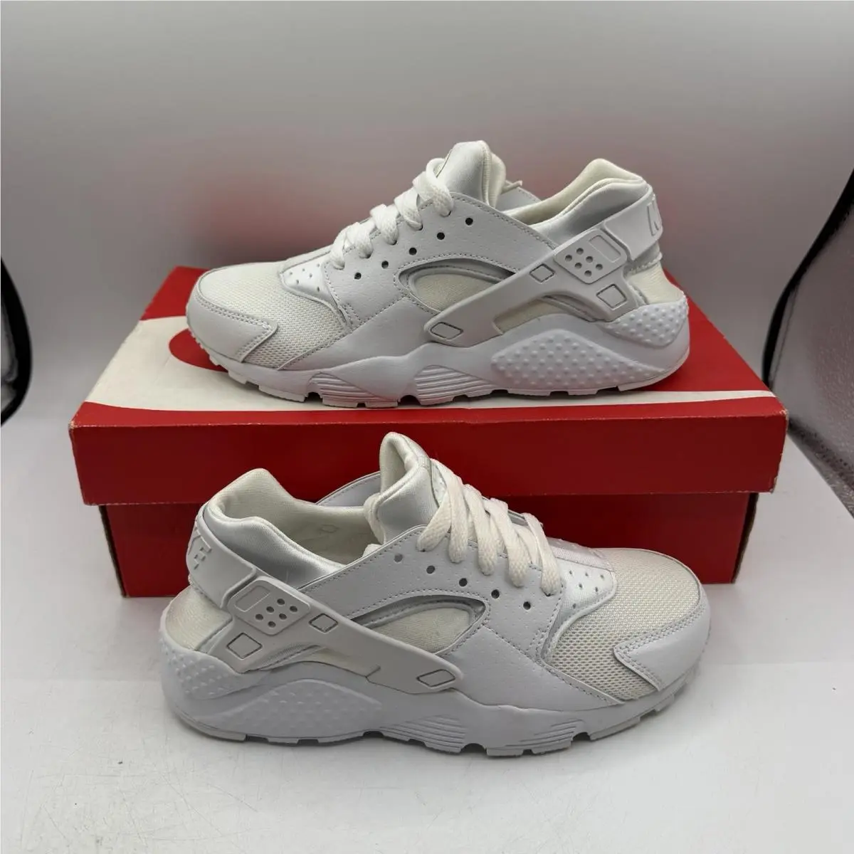 Nike Air Huarache Run Running Shoes Youth 5.5 Womens 7 White Sneakers 654275-110