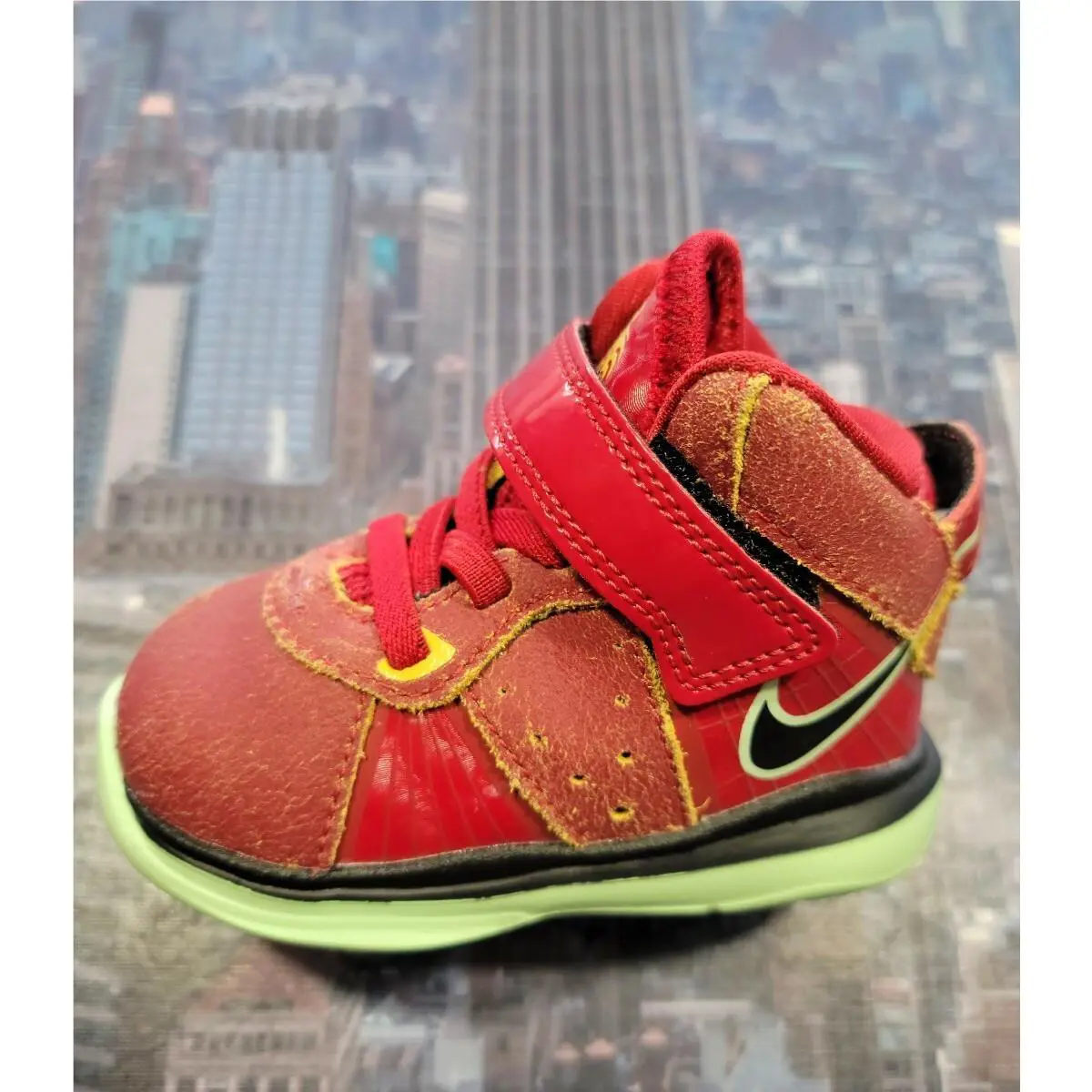 Nike shoes - Nike LeBron VIII - LeBron VIII - DH3240-600 - Gym Red 3