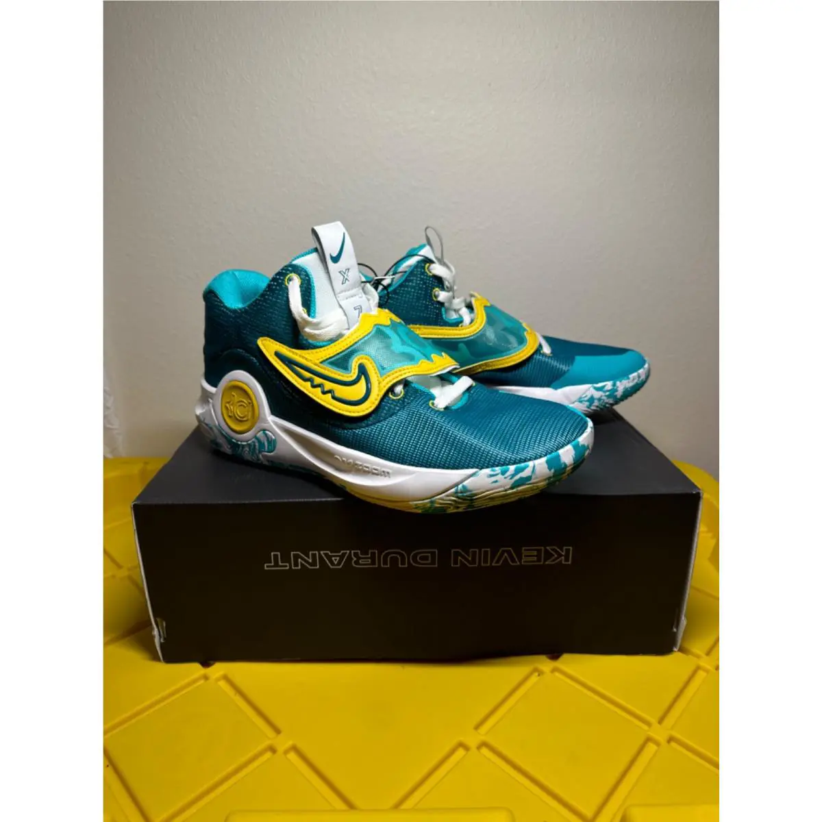 Nike shoes - Nike KD Trey 5 - Trey - DD9538300 - Green (UPC: 196968087839) 1