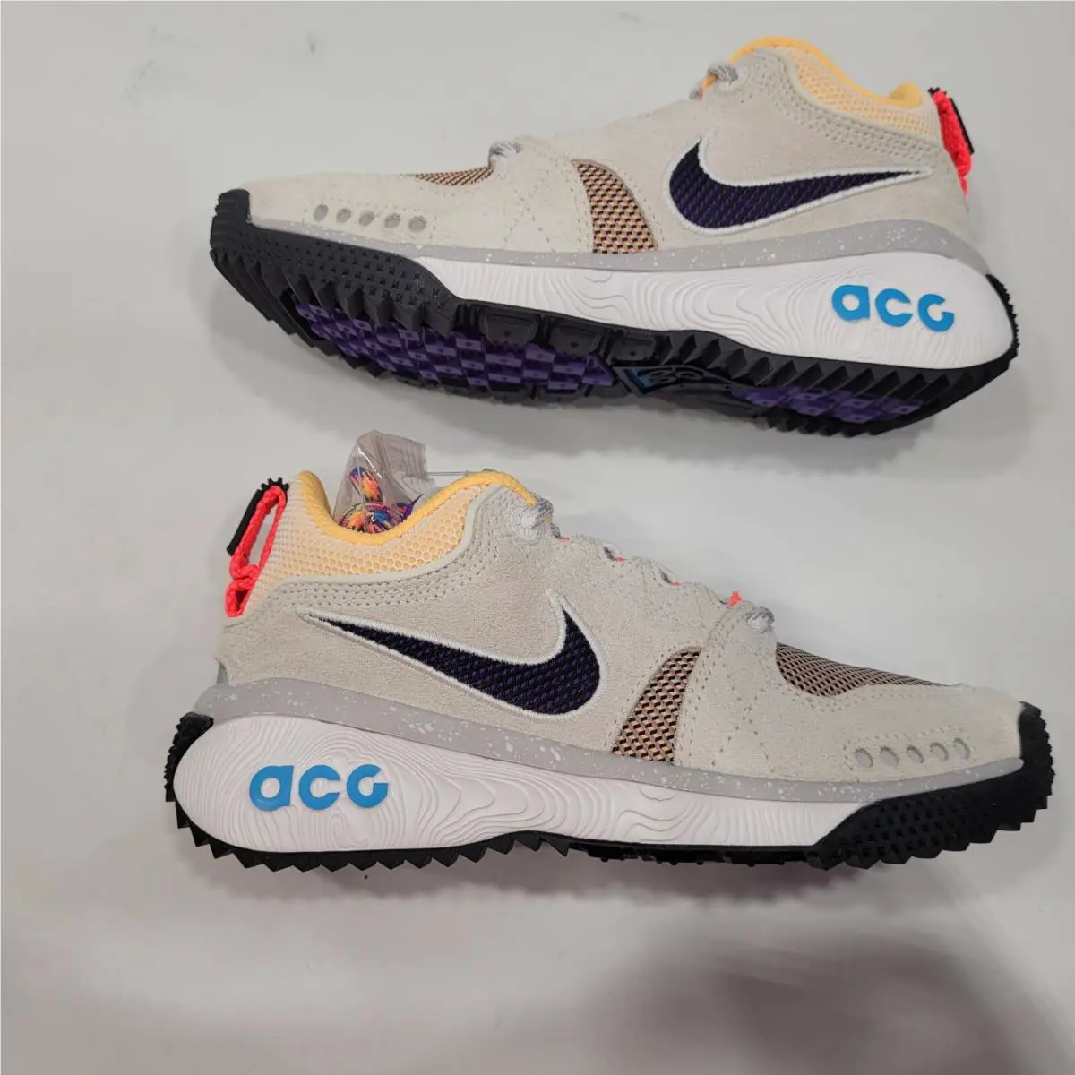 Nike shoes - Nike ACG Dog Mountain - ACG Dog Mountain - AQ0916 - White (UPC: 0191888526246) 0